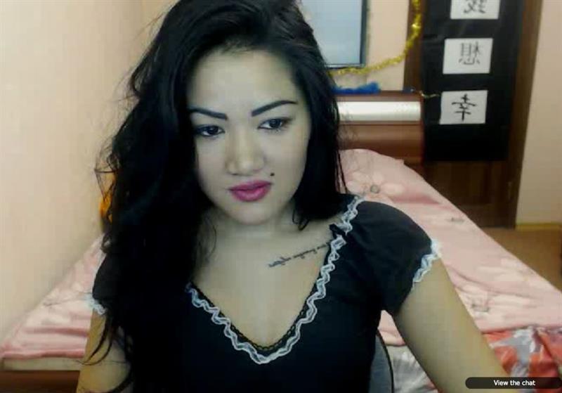 Horny Asian Babes Are Live Now