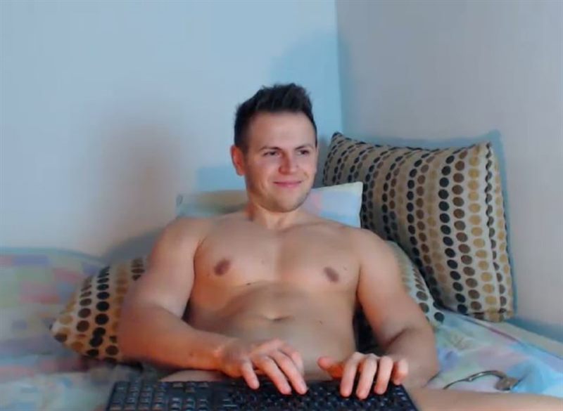Screenshot of Brown Haired Sex Cam Guy